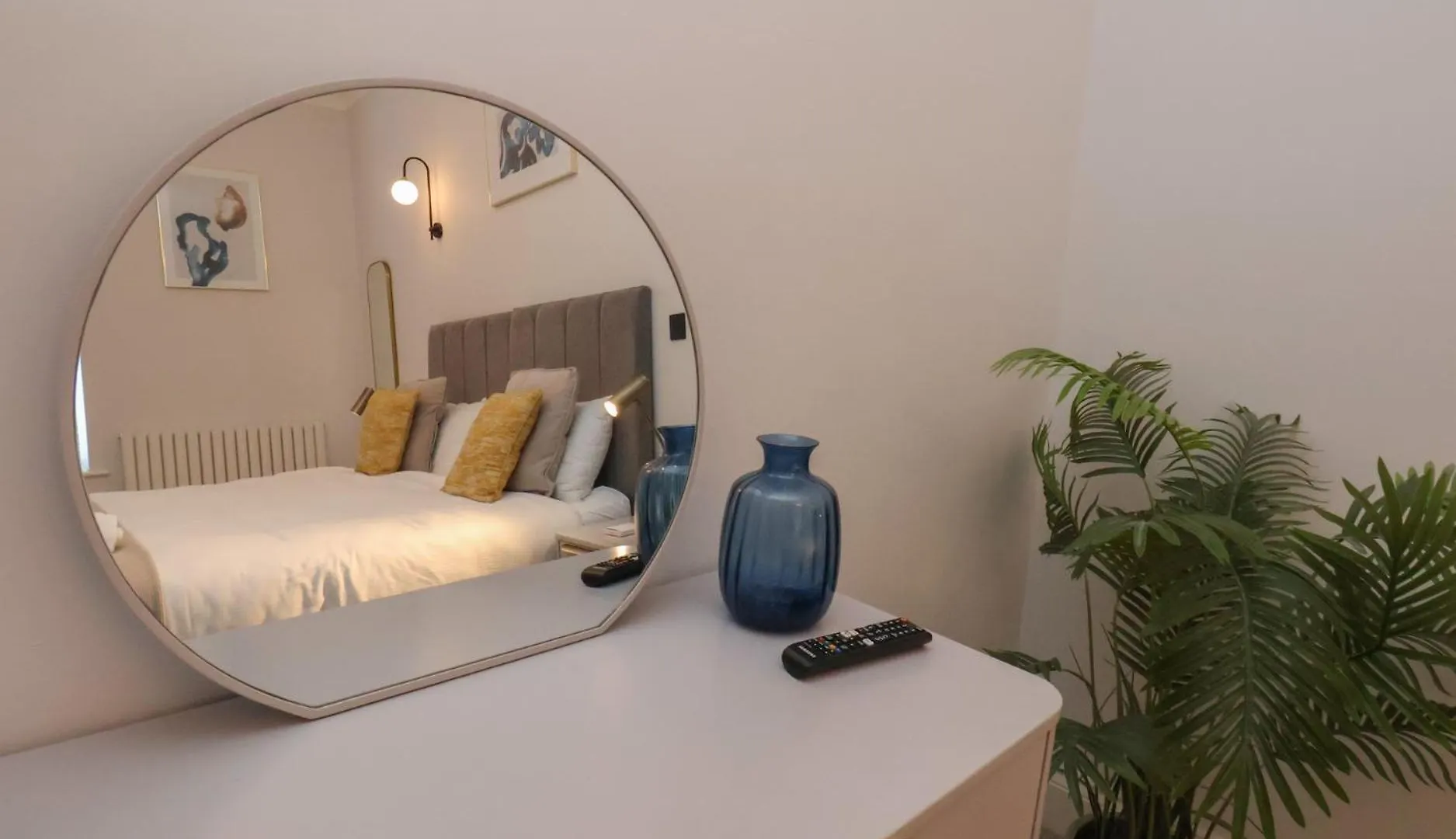 The Salisbury Apartment 301 Scarborough