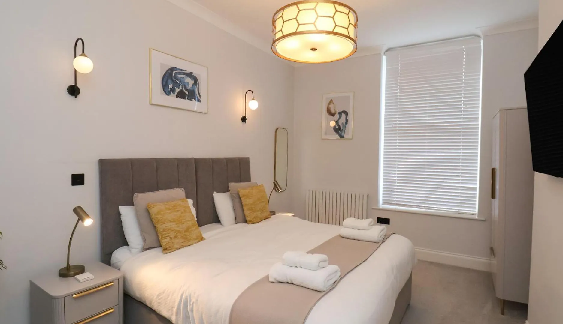 The Salisbury Apartment 301 Scarborough