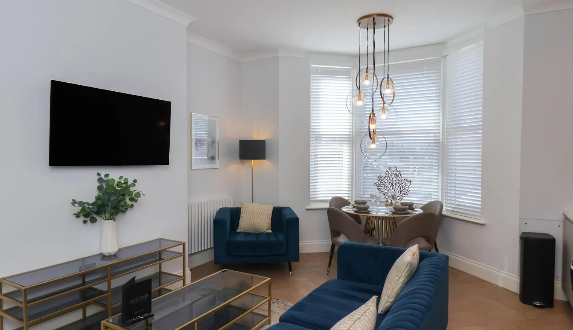 The Salisbury Apartment 301 Scarborough